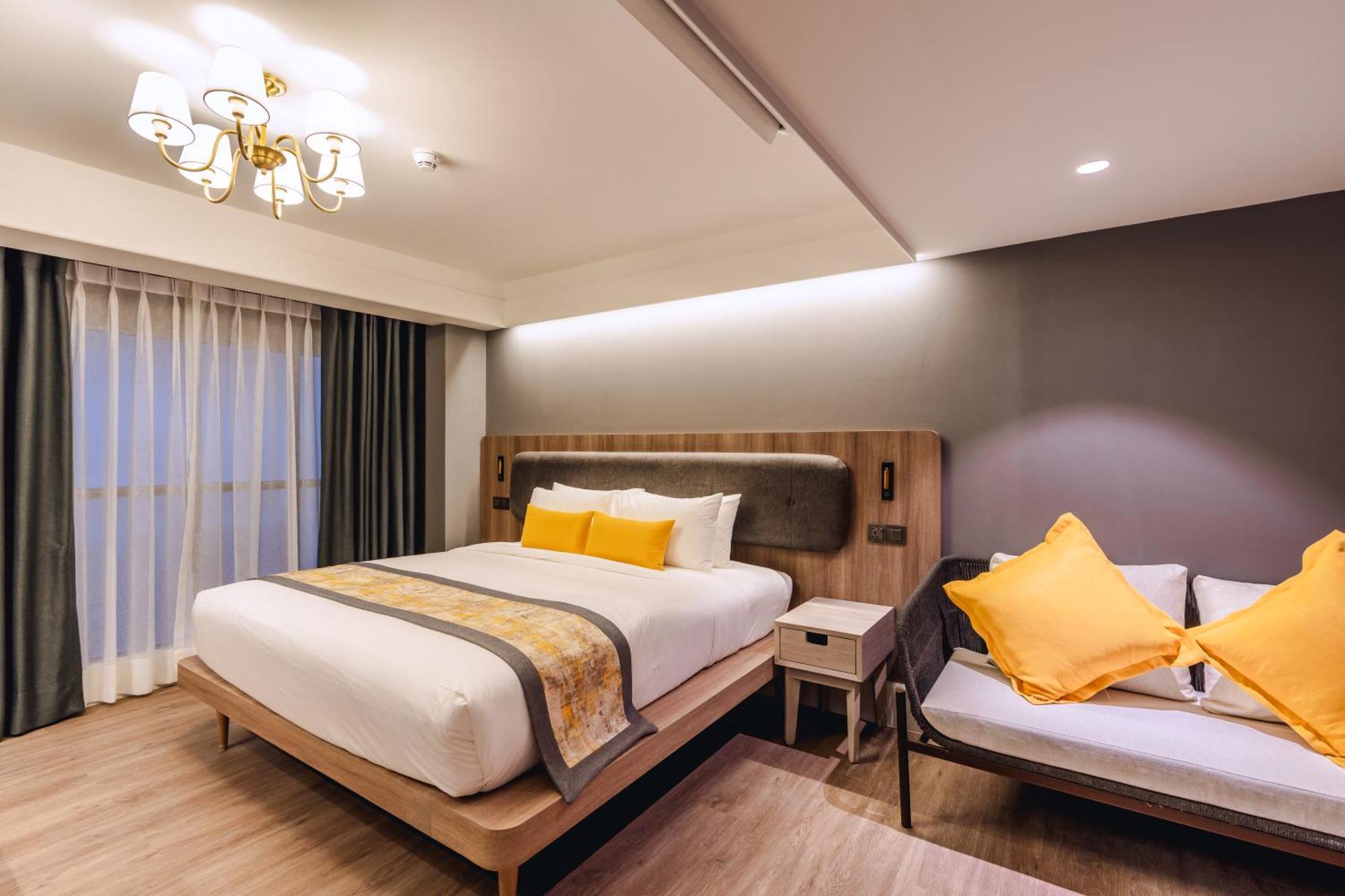 Bandalo Boutique Hotel - Patong Beach Road Екстериор снимка